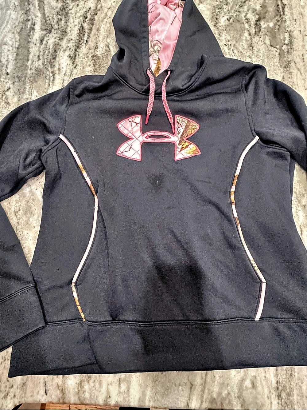 Under Armour Storm Armour Fleece Pink Realtree Camo Logo Hoodie Camo Logo Hoodie